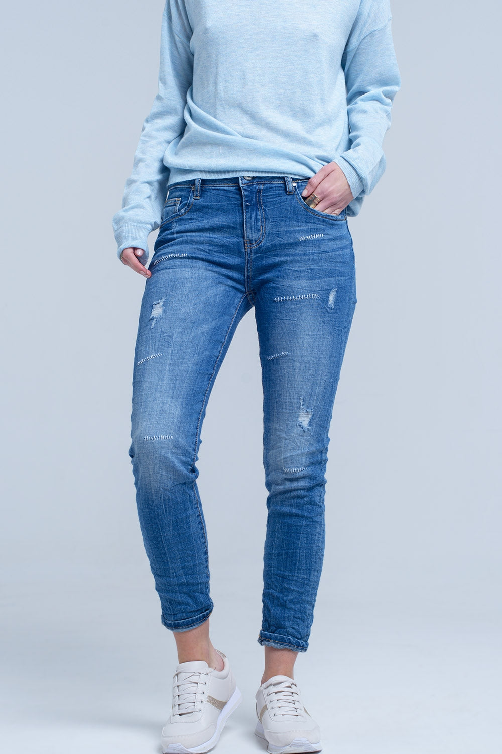 Ankle jeans with rip and repair Q2 Jeans BoutiqueLua