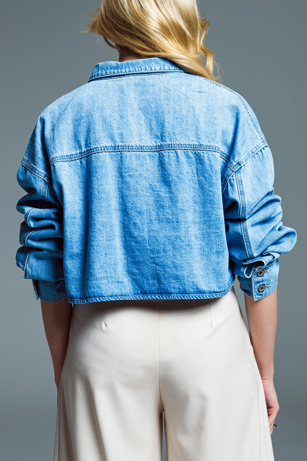 Basic cropped denim jacket in light blue With Chest Pocket Q2 Coats and Jackets BoutiqueLua