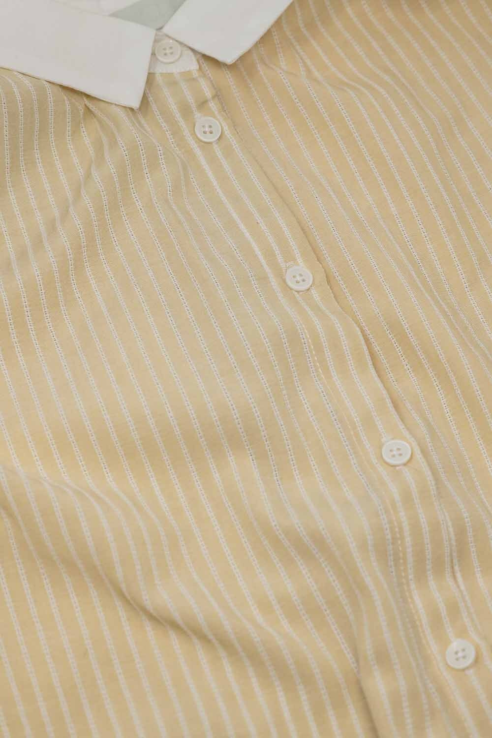 Beige shirt with short sleeves and vertical stripes Q2 Shirts BoutiqueLua