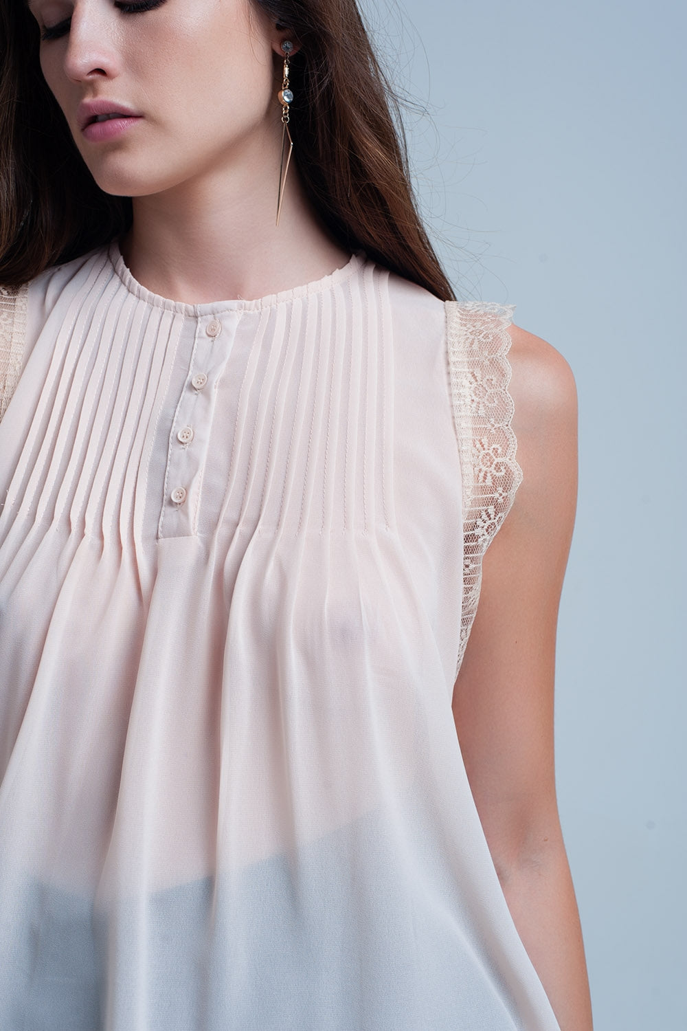 Beige sleeveless top with lace details Q2 Shirts BoutiqueLua