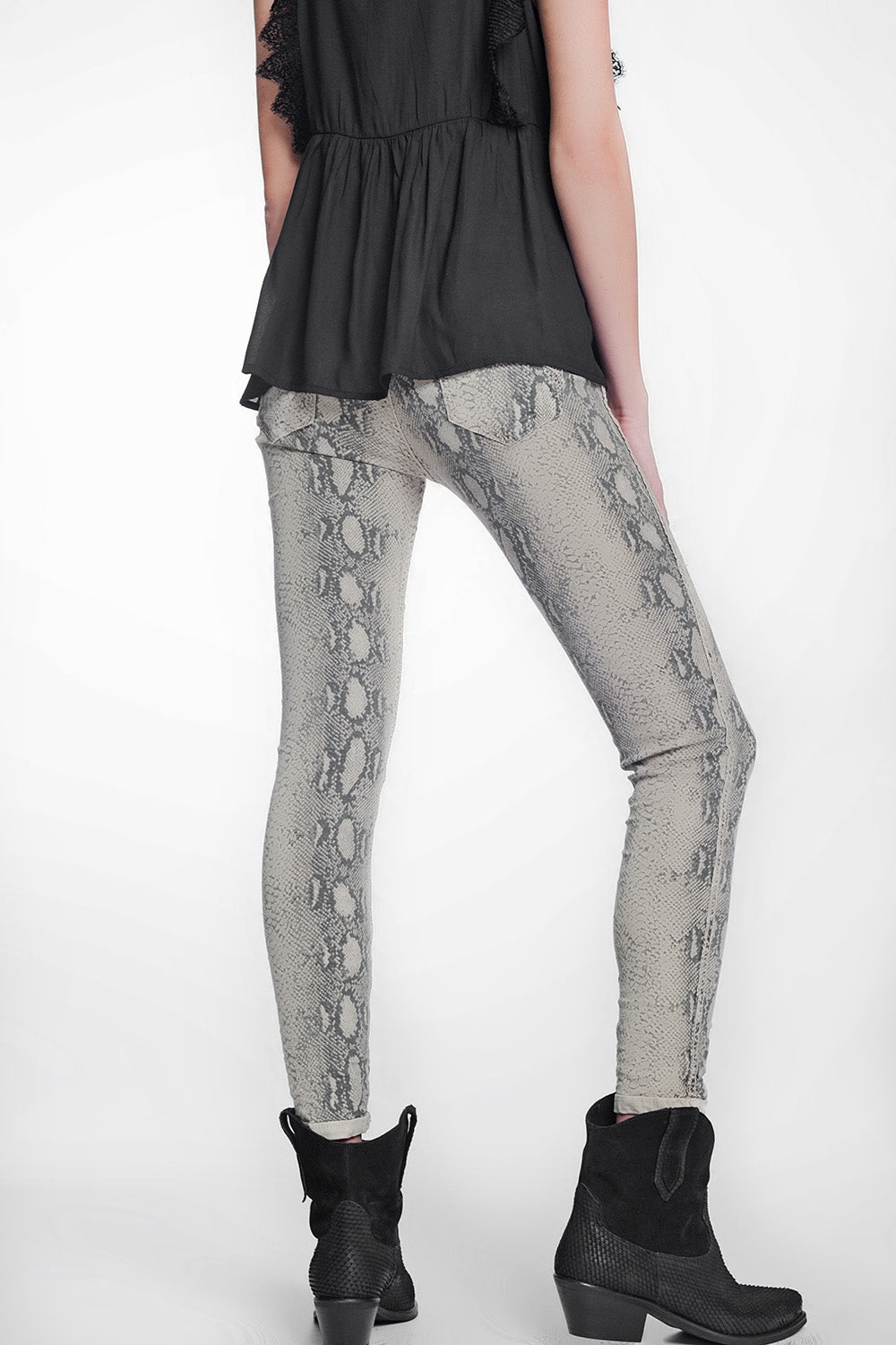 beige super skinny reversible pants with snake print Q2 Jeans BoutiqueLua