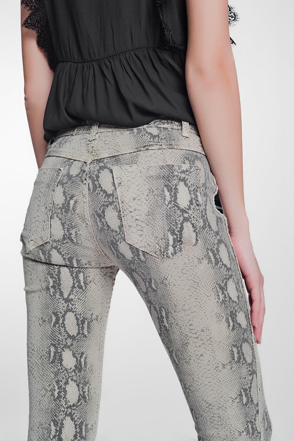 beige super skinny reversible pants with snake print Q2 Jeans BoutiqueLua