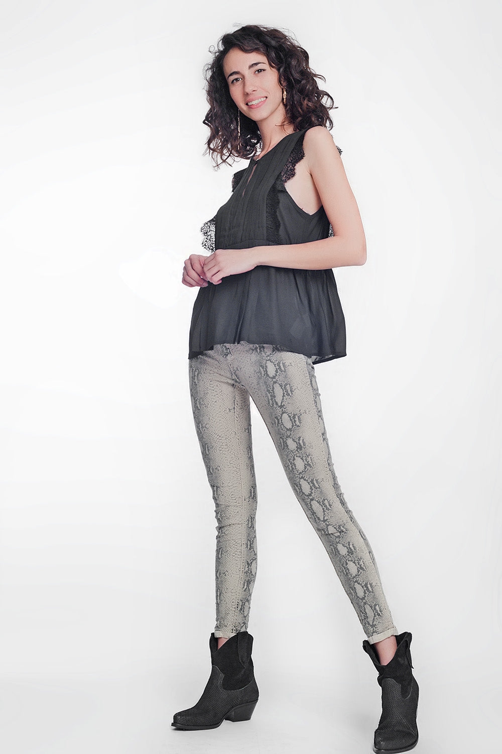 beige super skinny reversible pants with snake print Q2 Jeans BoutiqueLua