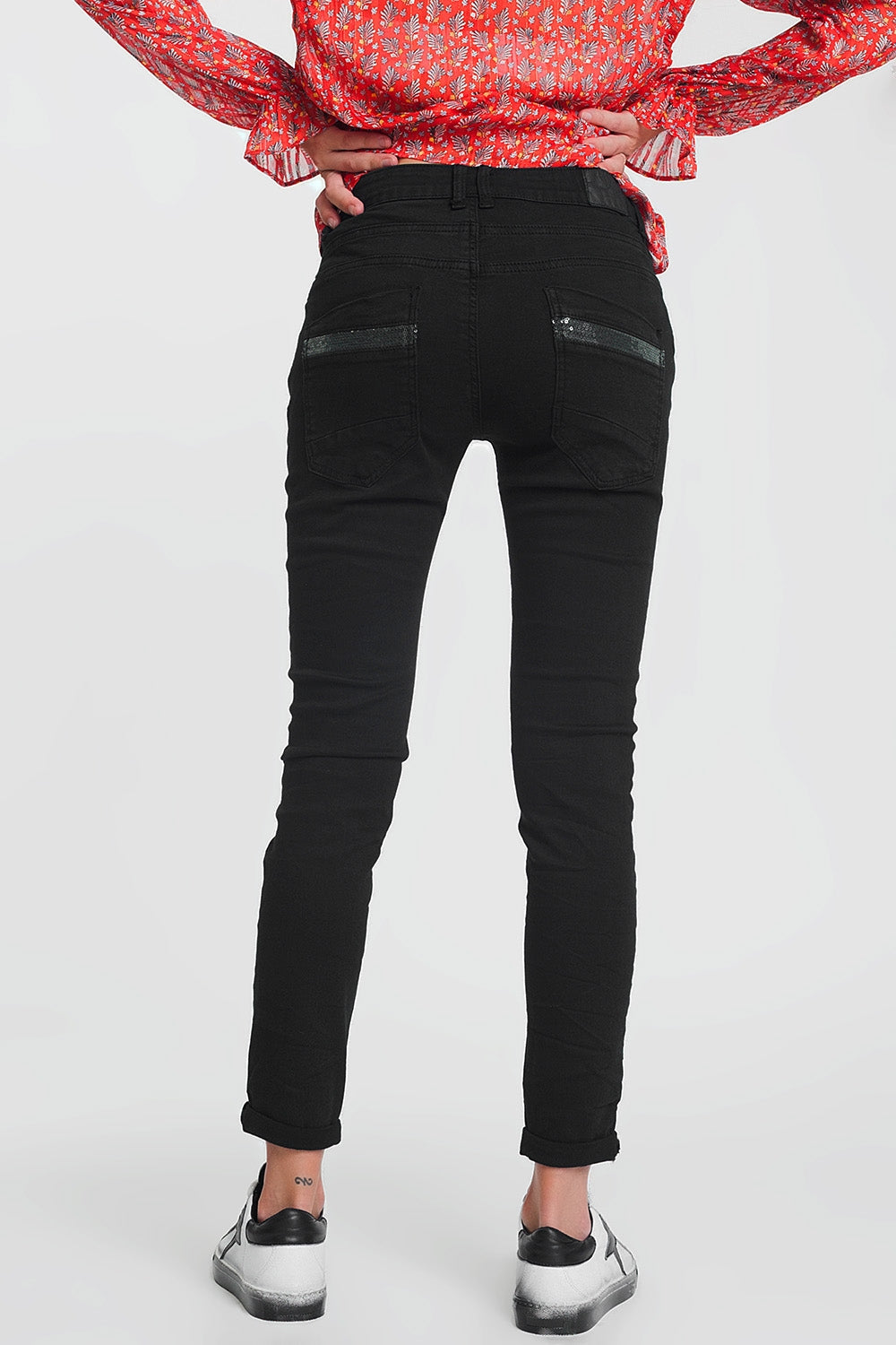 Black boyfriend pants with sequin pocket detail Q2 Jeans BoutiqueLua