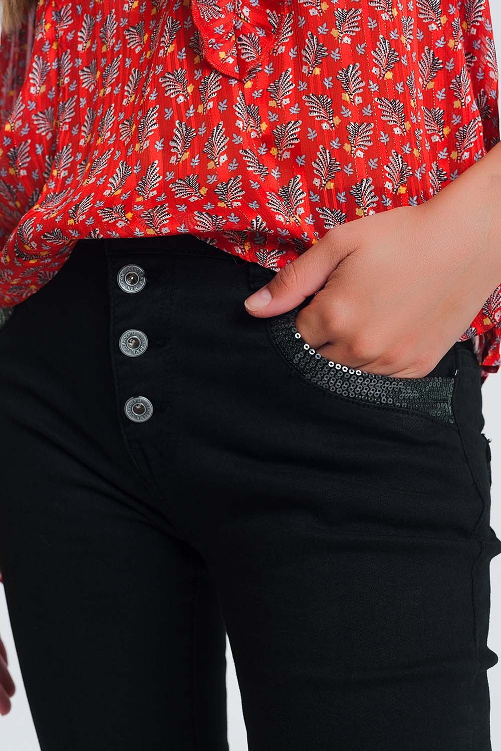 Q2 Black boyfriend pants with sequin pocket detail