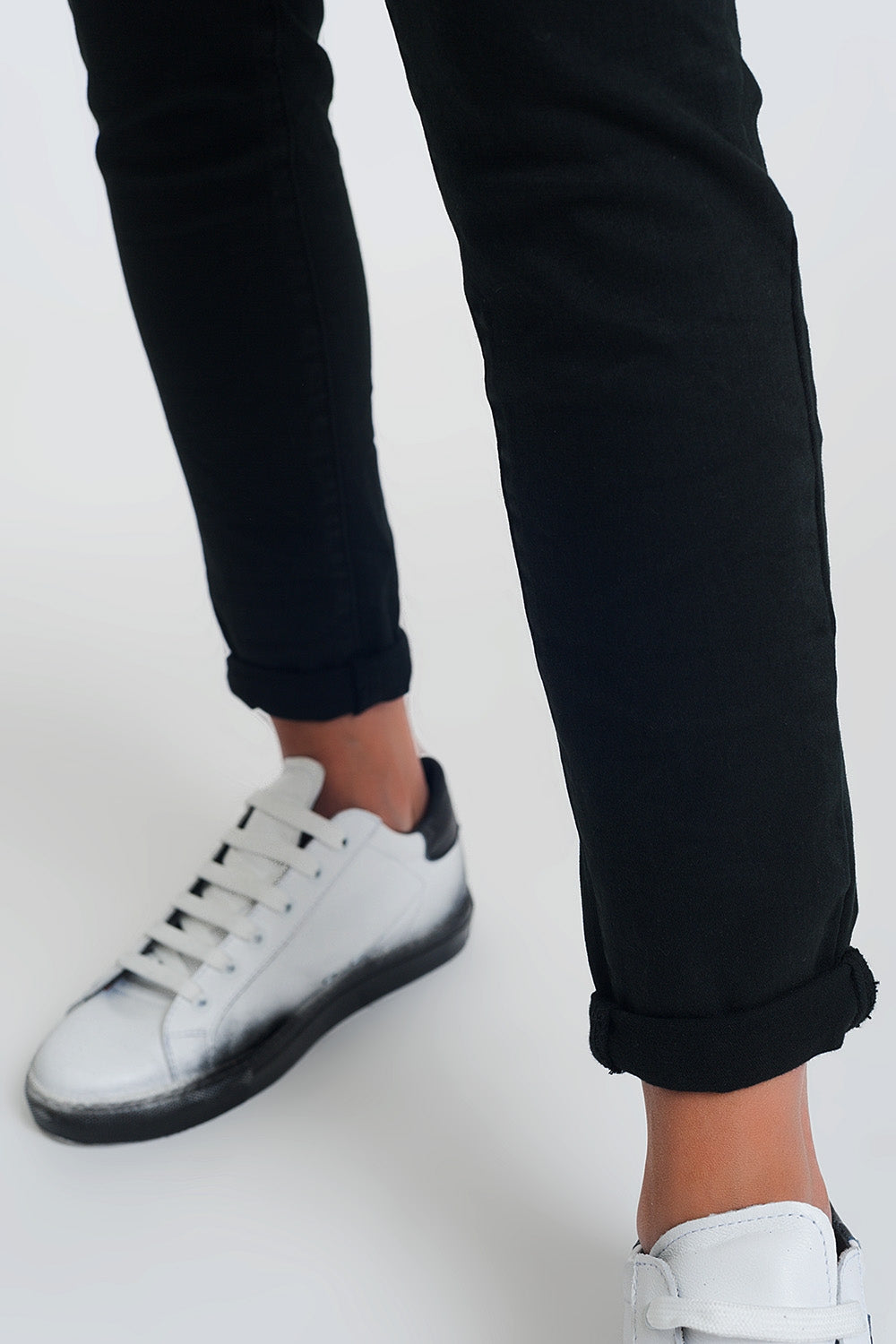 Black boyfriend pants with sequin pocket detail Q2 Jeans BoutiqueLua