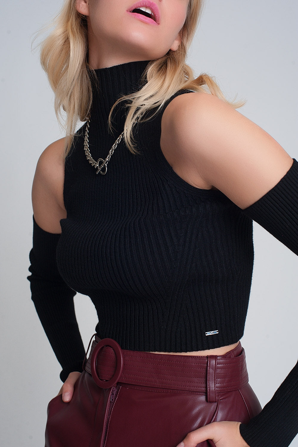 Black cut out rib sweater in fine knit Q2 Sweaters BoutiqueLua