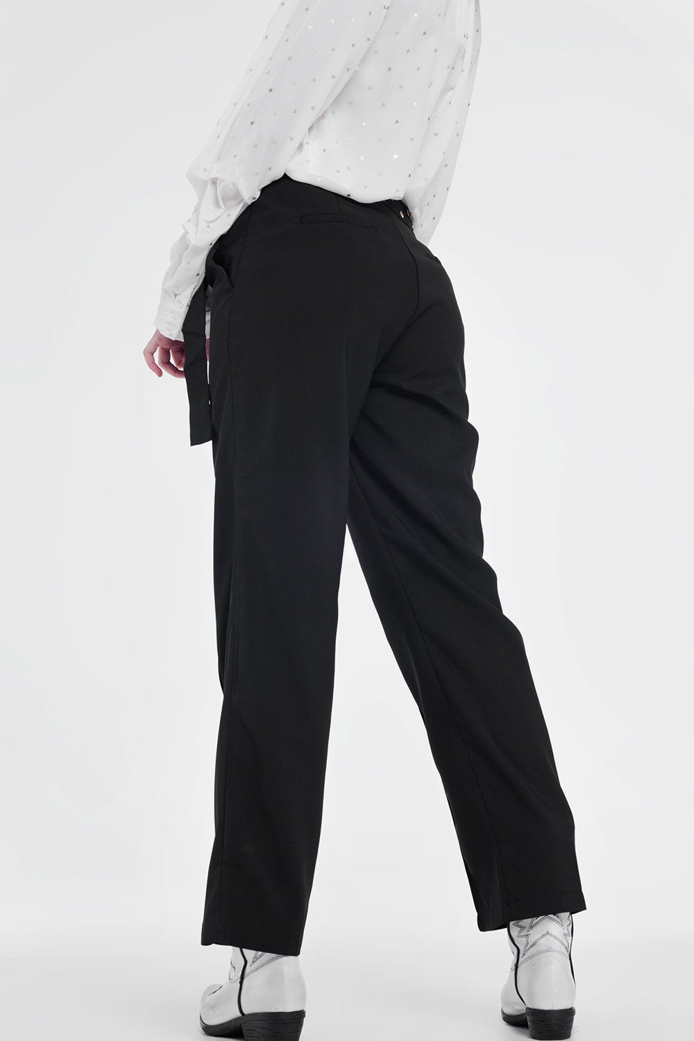 Black pants with wide legs and low hem Q2 Pants BoutiqueLua