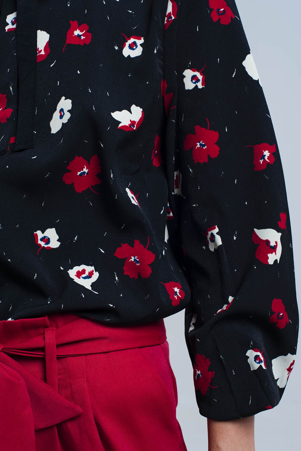 Black shirt with red and white flowers Q2 Shirts BoutiqueLua