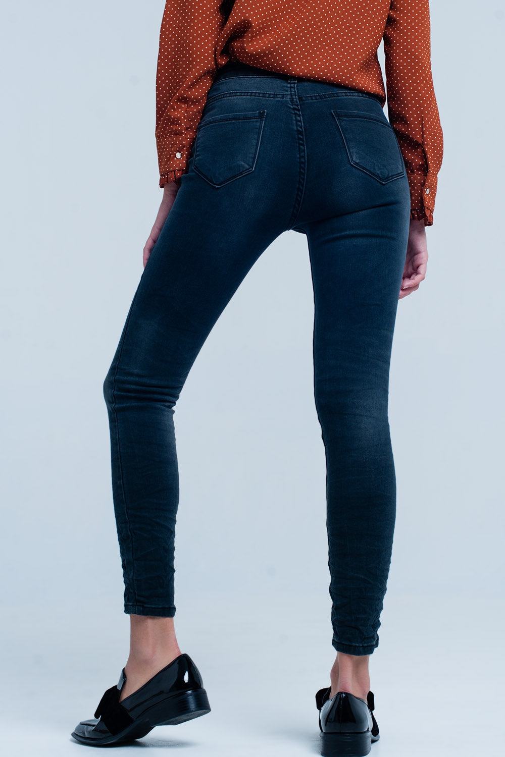 Black wrinkled skinny high-waisted jeans Q2 Jeans BoutiqueLua