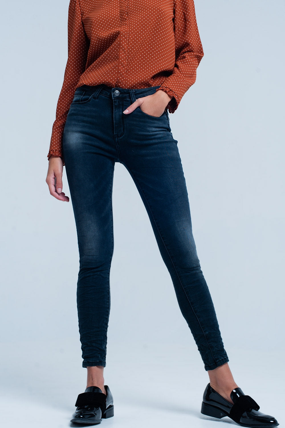 Black wrinkled skinny high-waisted jeans Q2 Jeans BoutiqueLua