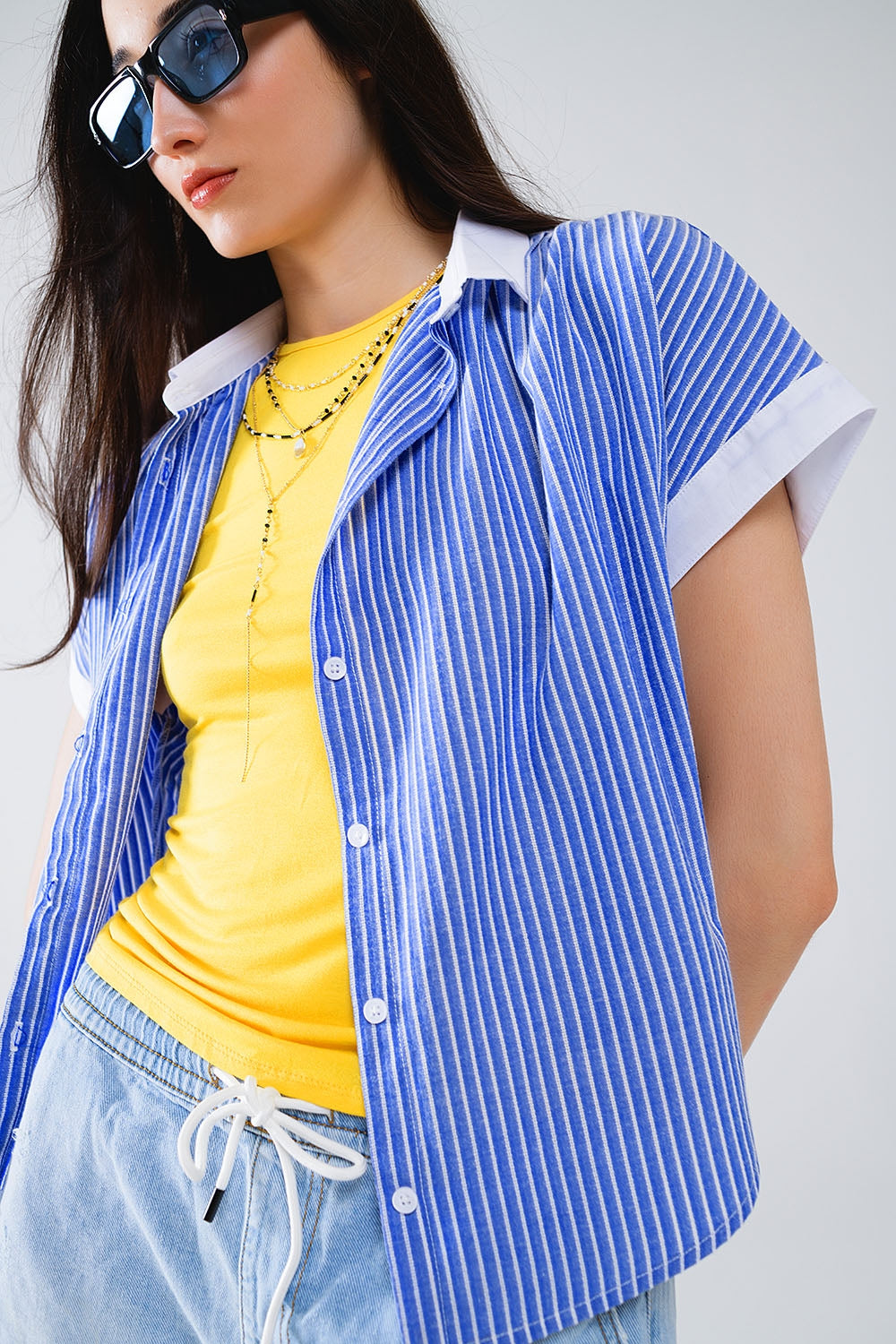 Blue shirt with short sleeves and vertical stripes Q2 Shirts BoutiqueLua