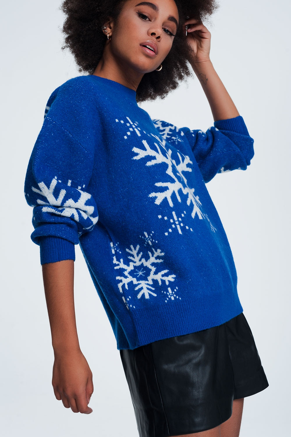 Q2 Blue snowflake sweater