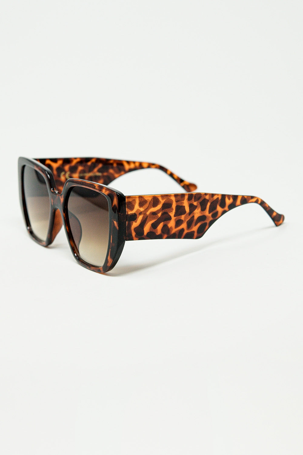 Brown pin-up style sunglasses with geometric design and cat eyes Q2  BoutiqueLua