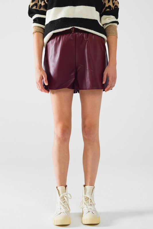 Q2 Burgundy faux leather shorts with gathering at the waist with drawstring