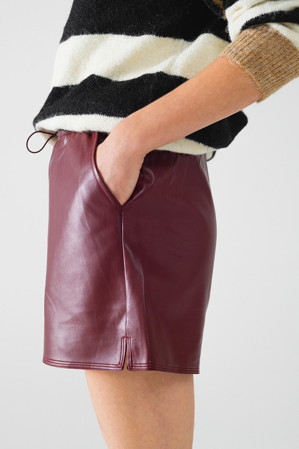 Burgundy faux leather shorts with gathering at the waist with drawstring Q2 Pants BoutiqueLua