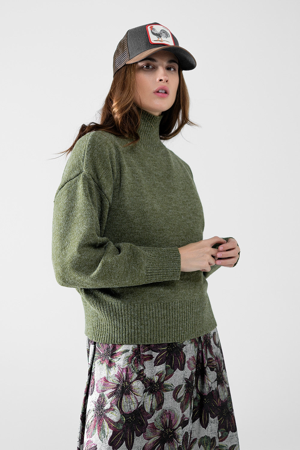 Q2 chunky knit sweater in green with turtleneck