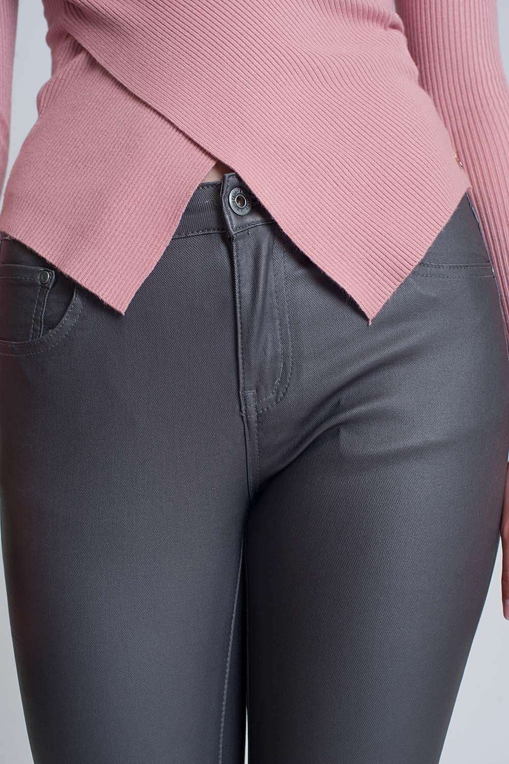 Coated pants in gray Q2 Pants BoutiqueLua