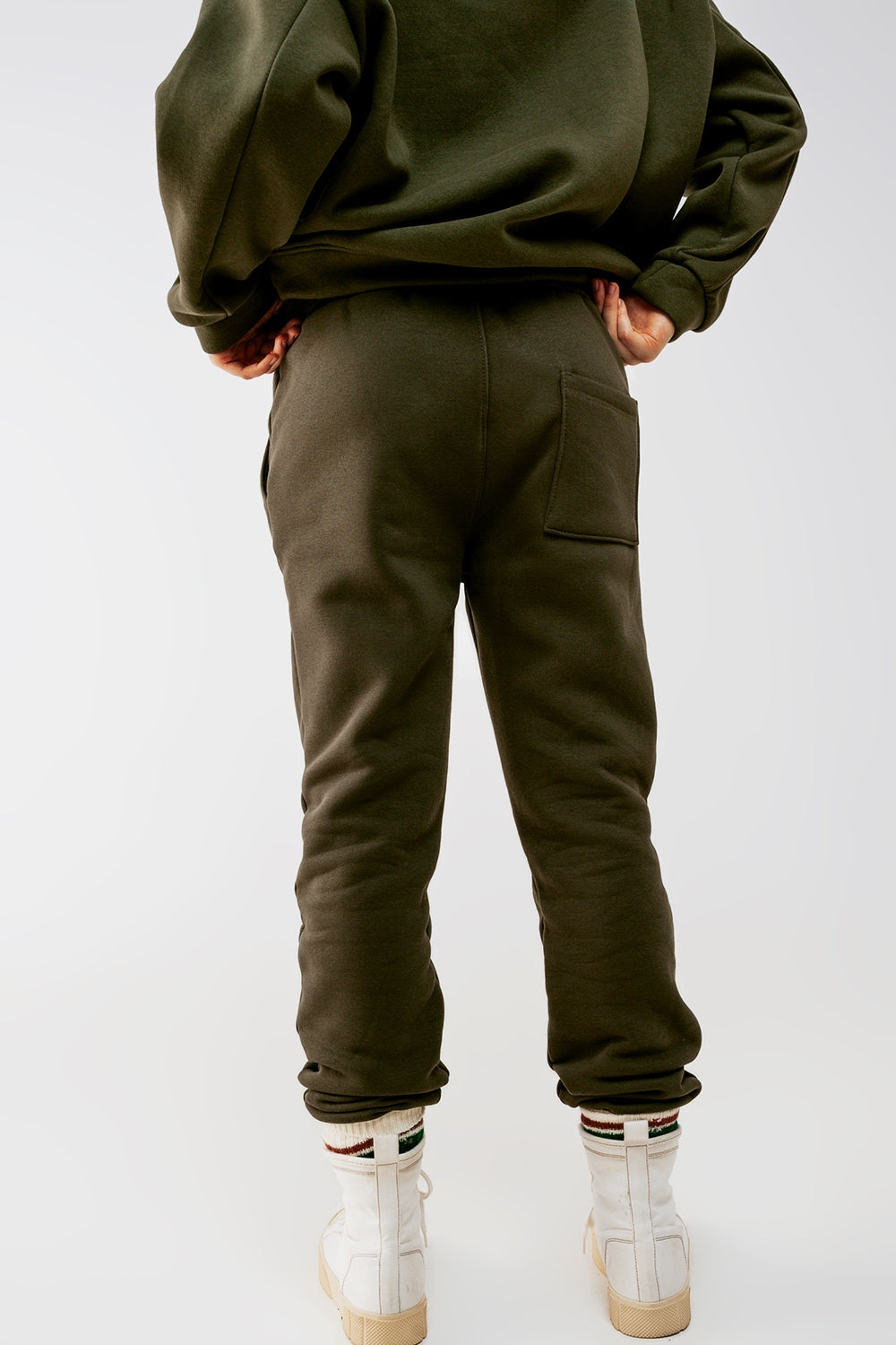 Cotton jogger in khaki Q2 Pants BoutiqueLua