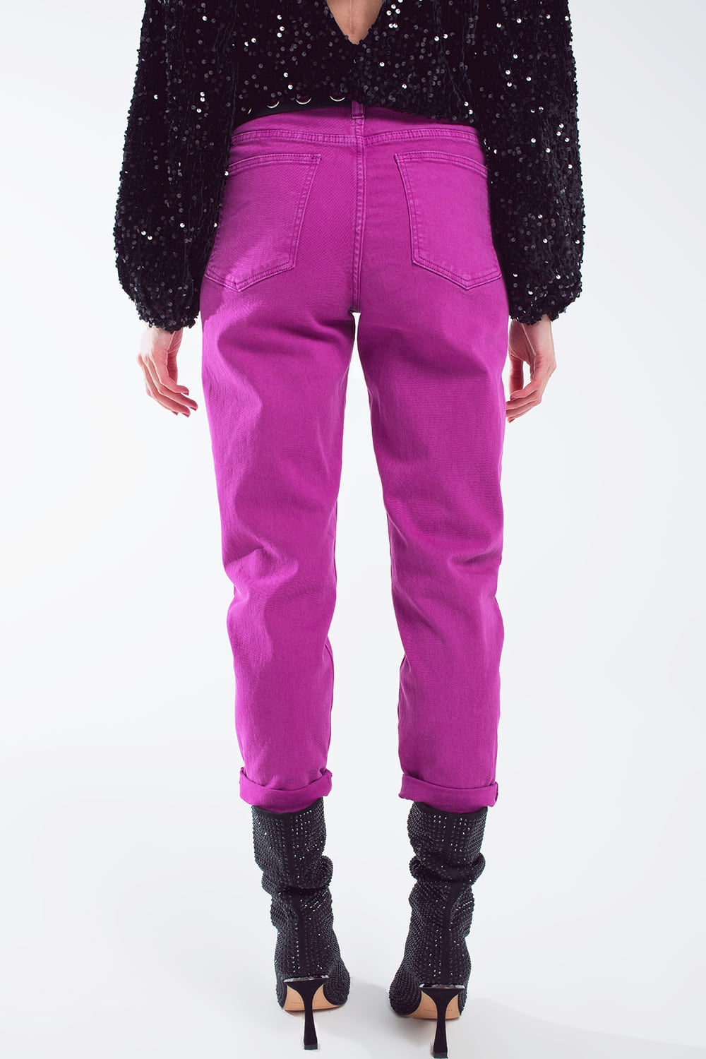 Cotton mid rise slouchy jean in Magenta Q2 Jeans BoutiqueLua