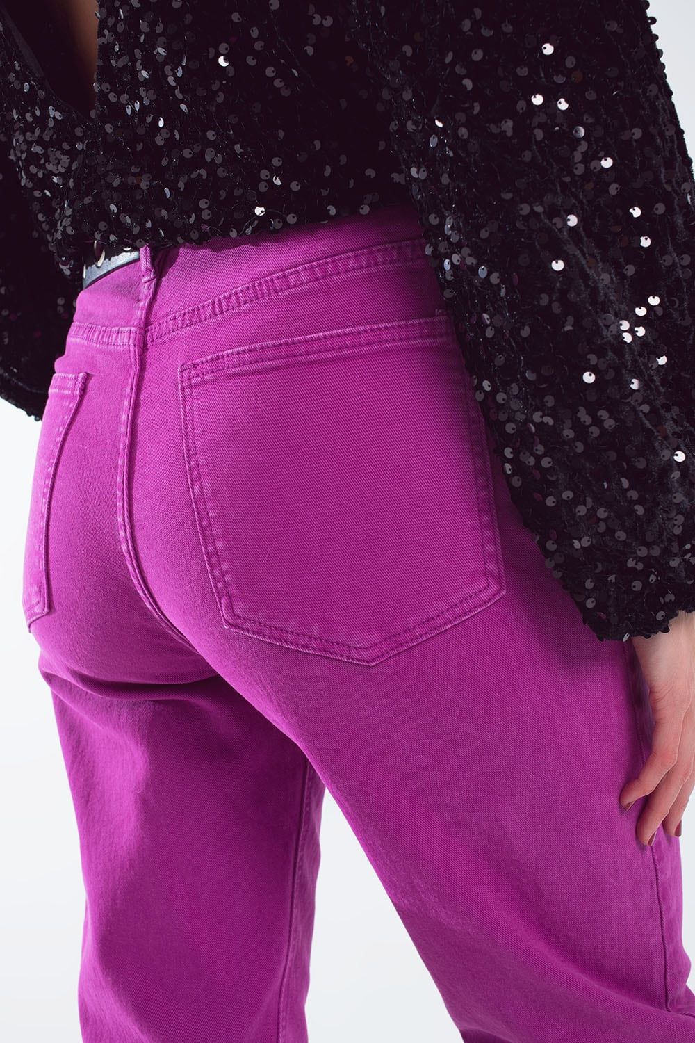 Cotton mid rise slouchy jean in Magenta Q2 Jeans BoutiqueLua