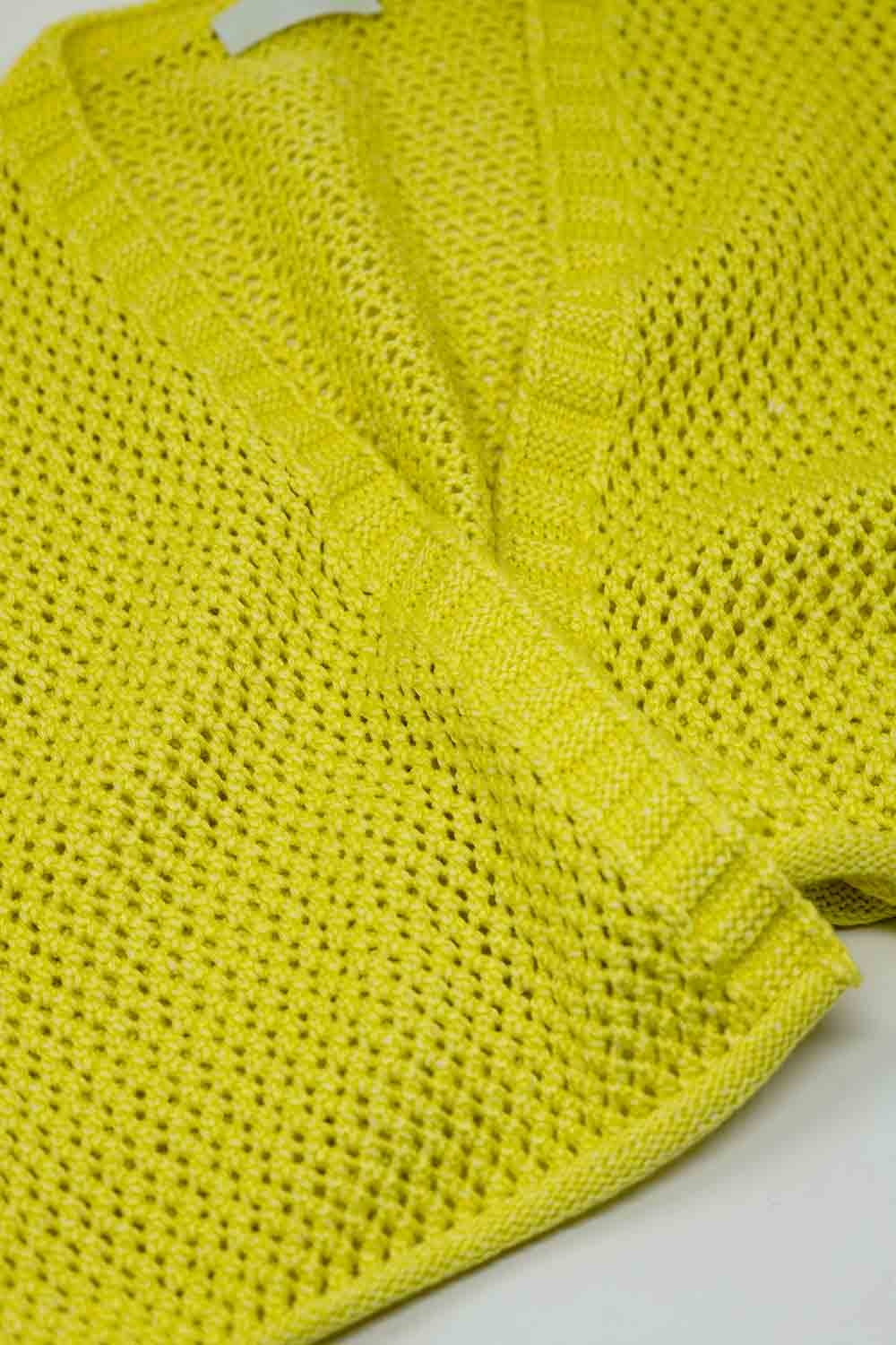 Crochet basic cropped cardigan in yellow Q2 Sweaters BoutiqueLua