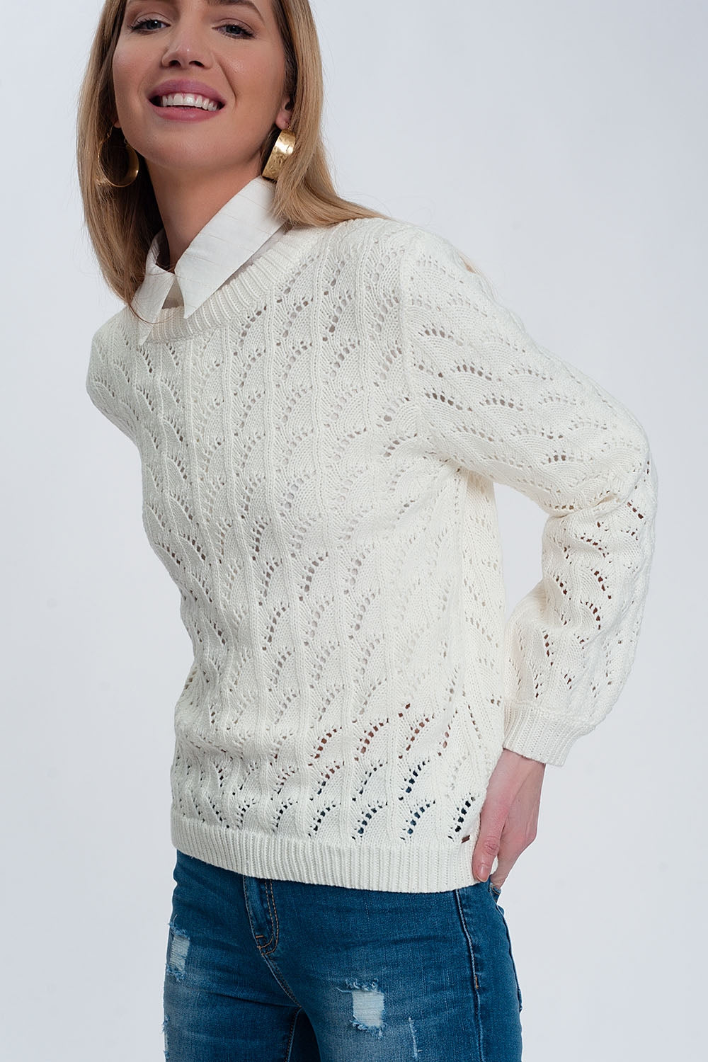 Q2 Crochet jumper in cream