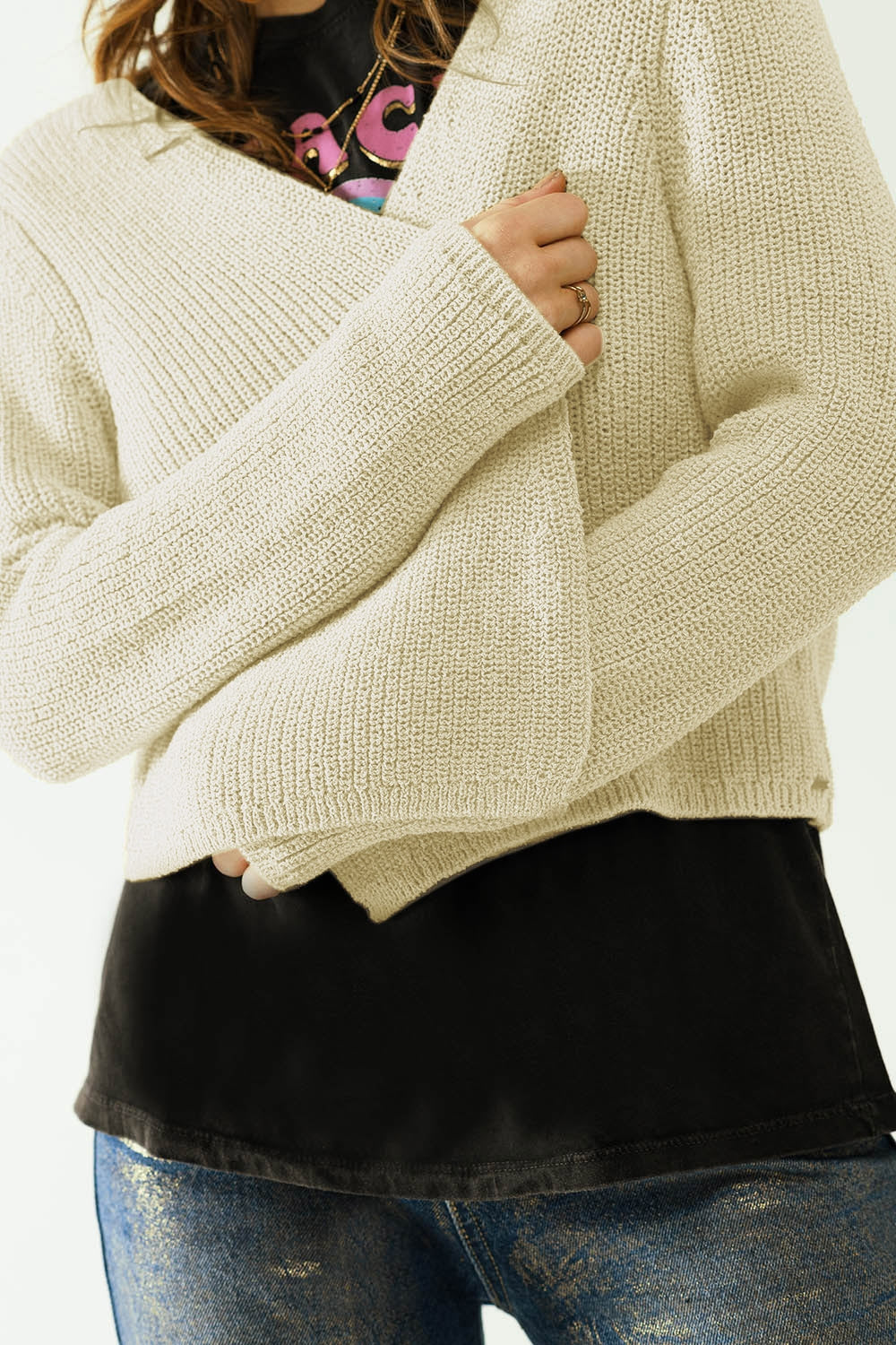 Cropped Cardigan In Lightweight Rib and V-Neckline in Cream Q2 Sweaters BoutiqueLua