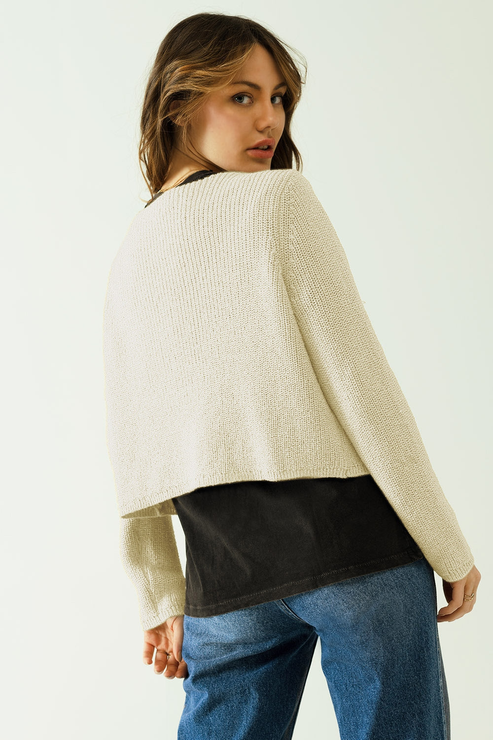 Cropped Cardigan In Lightweight Rib and V-Neckline in Cream Q2 Sweaters BoutiqueLua