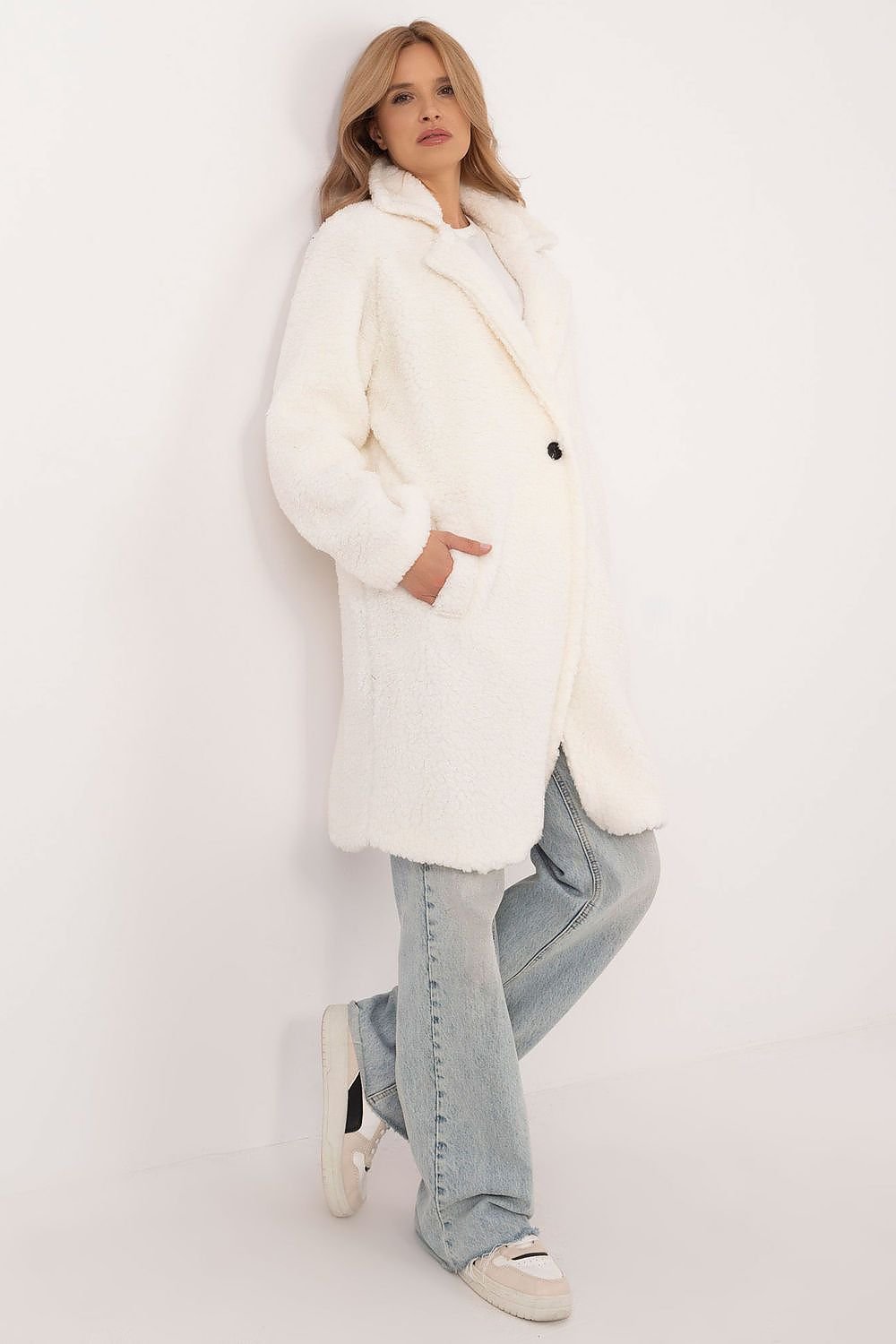 Elegant Women's Winter Coat