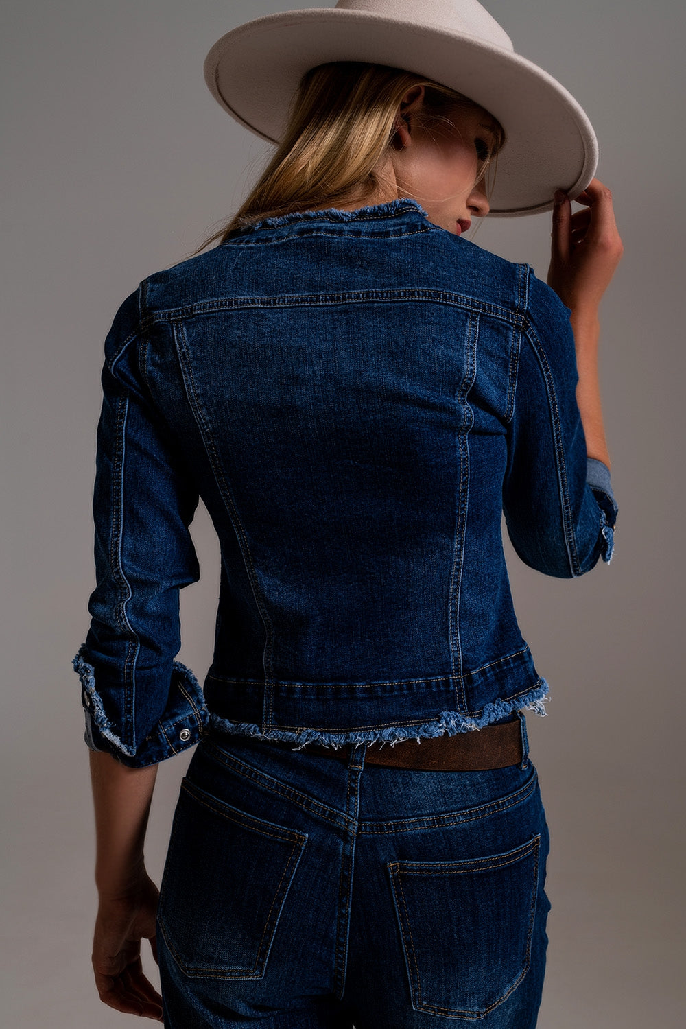 Veste en jean avec ourlet brut