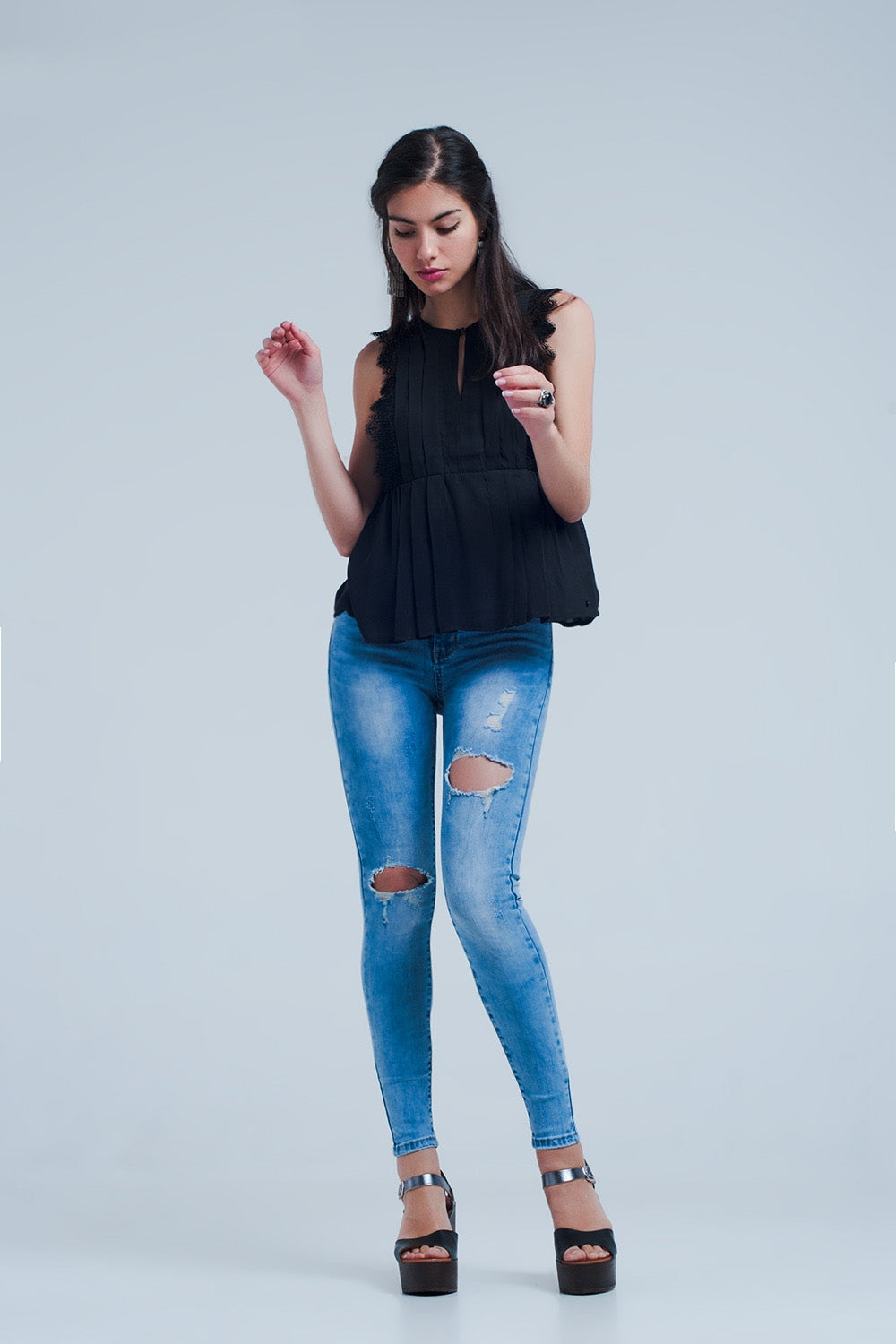 Distressed skinny jeans Q2 Jeans BoutiqueLua