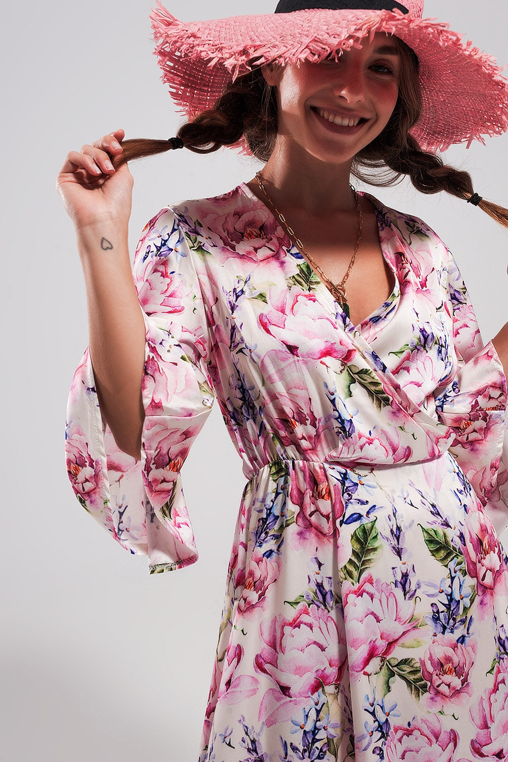 Flutter sleeve maxi dress in pink floral print Q2 Dresses BoutiqueLua