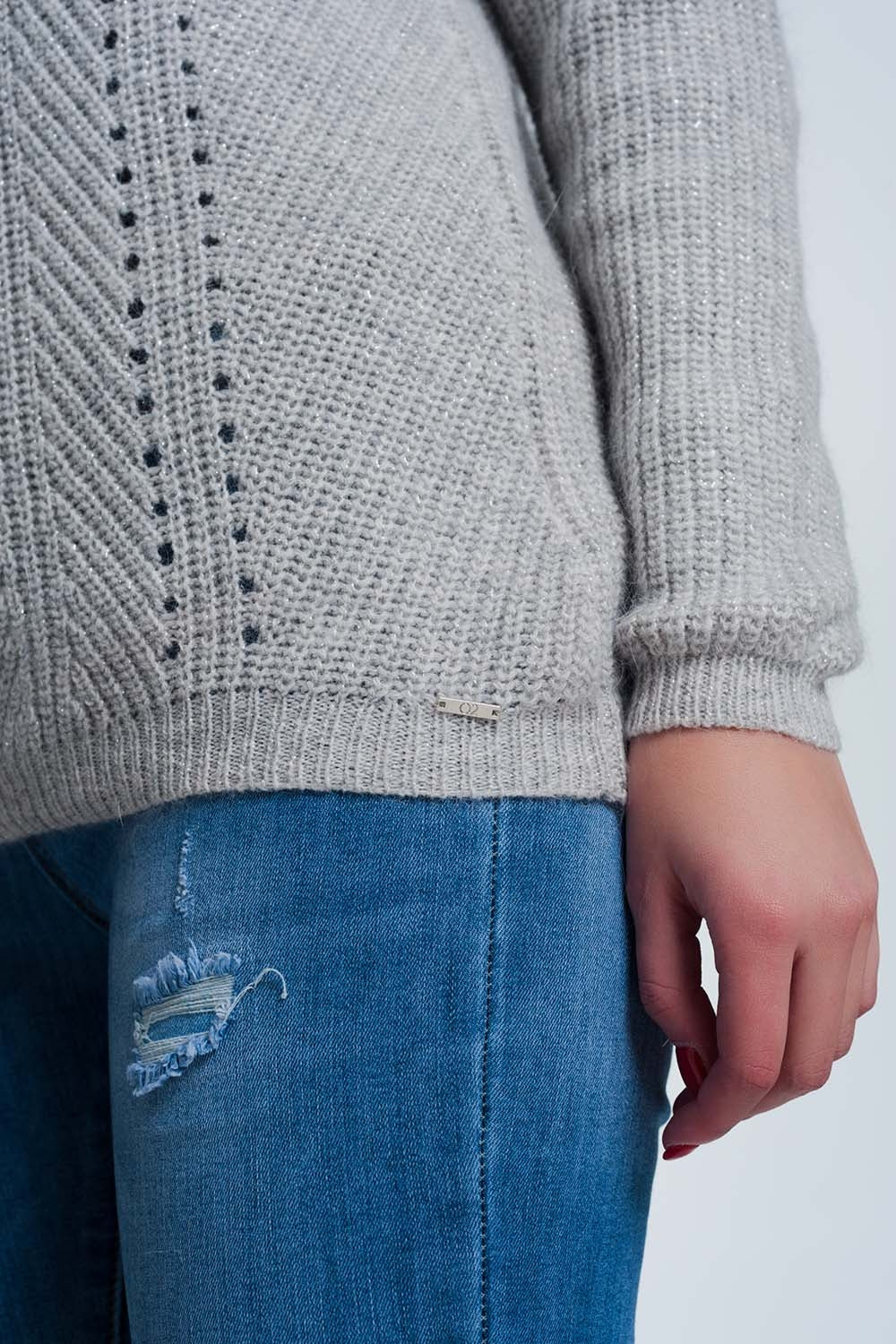 Gray sweater with knitted stripe detail Q2 Sweaters BoutiqueLua