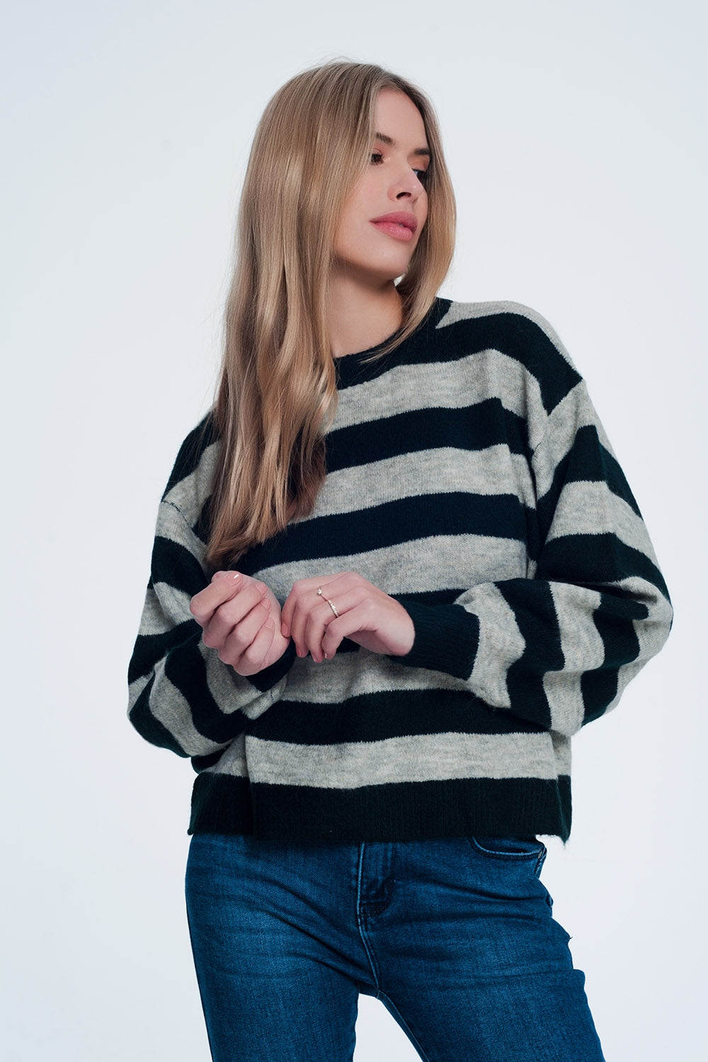 Green knitted sweater with grey stripes Q2 Sweaters BoutiqueLua