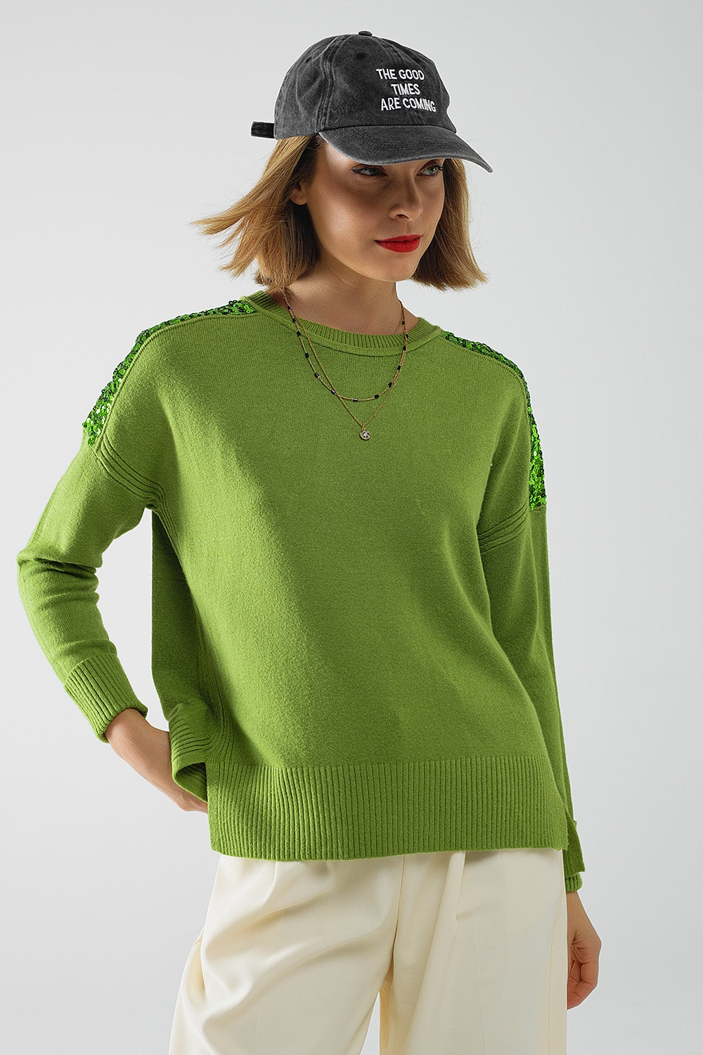 Green Long Sleeves Sweater With Sequins on The Shoulders