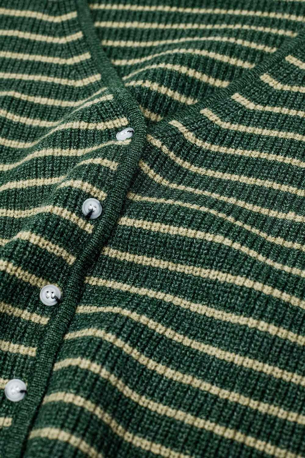 Cardigan en tricot texturé à rayures vertes