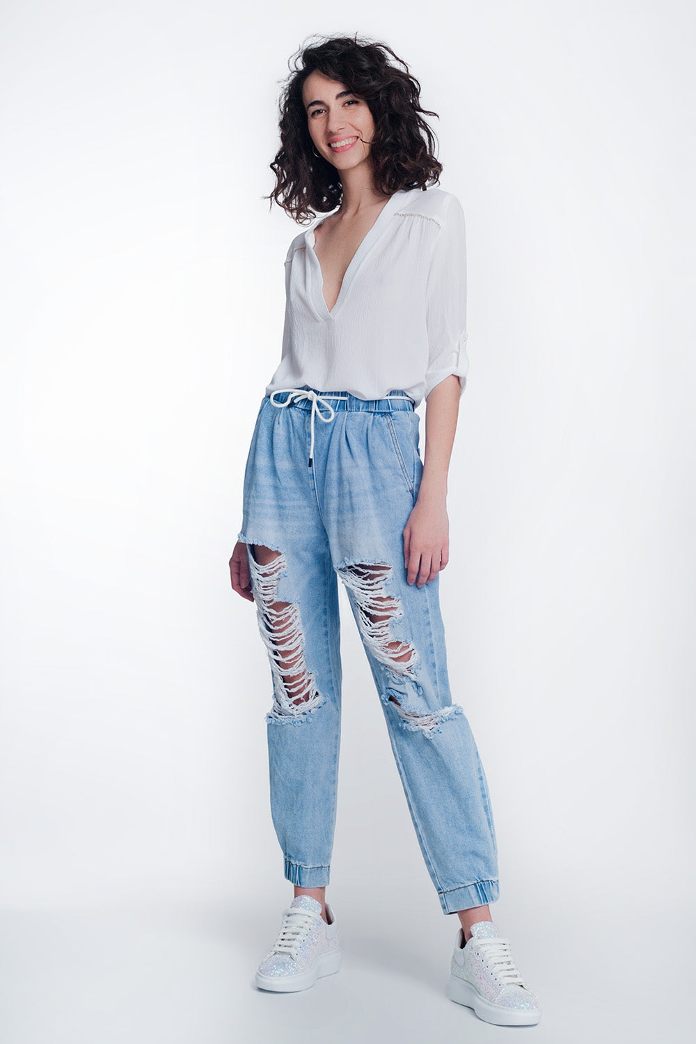 Heavily ripped boyfriend jeans in light denim Q2 Jeans BoutiqueLua