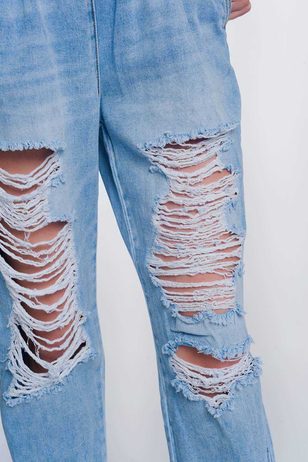 Heavily ripped boyfriend jeans in light denim Q2 Jeans BoutiqueLua