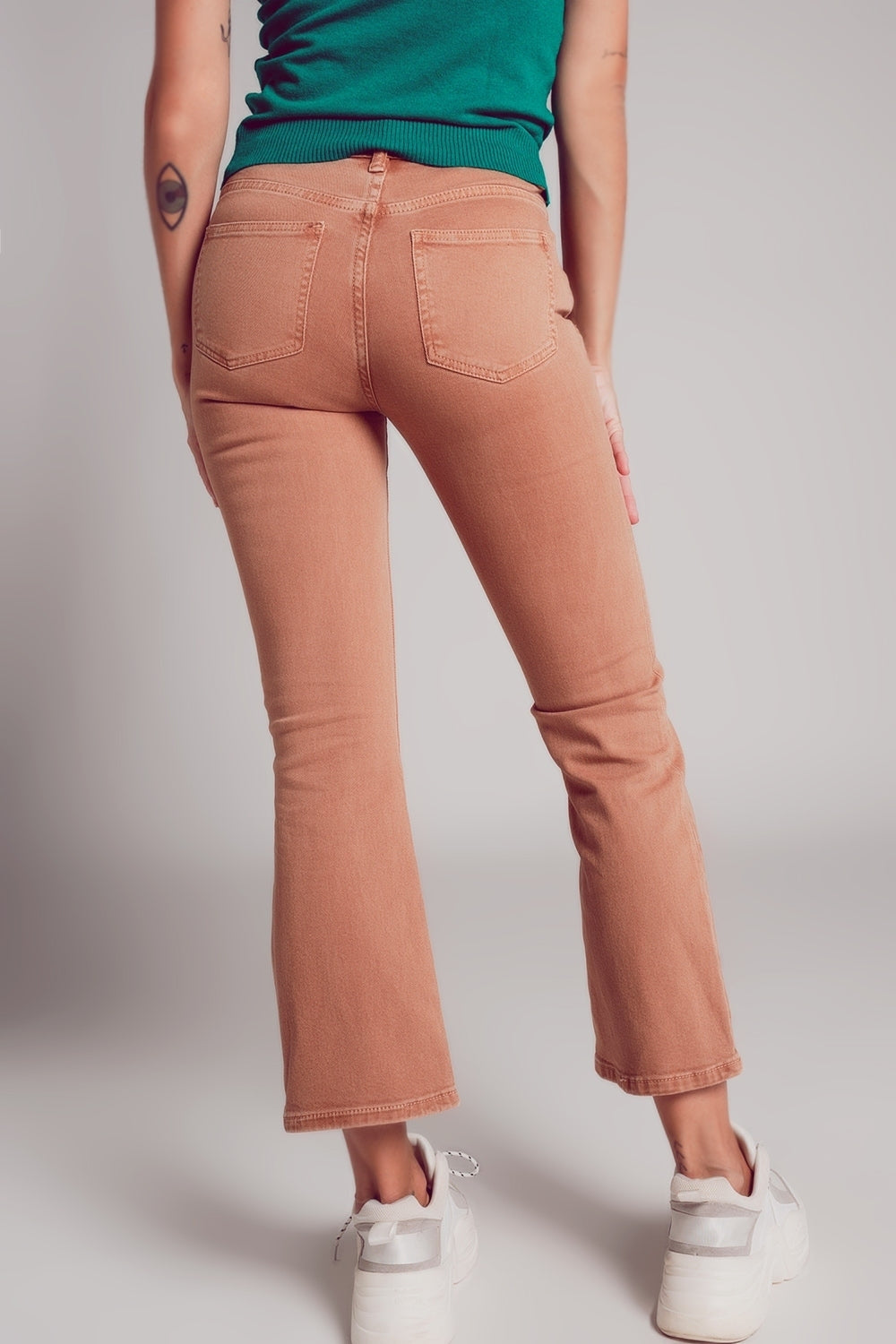 High waist flare jean in camel Q2 Jeans BoutiqueLua