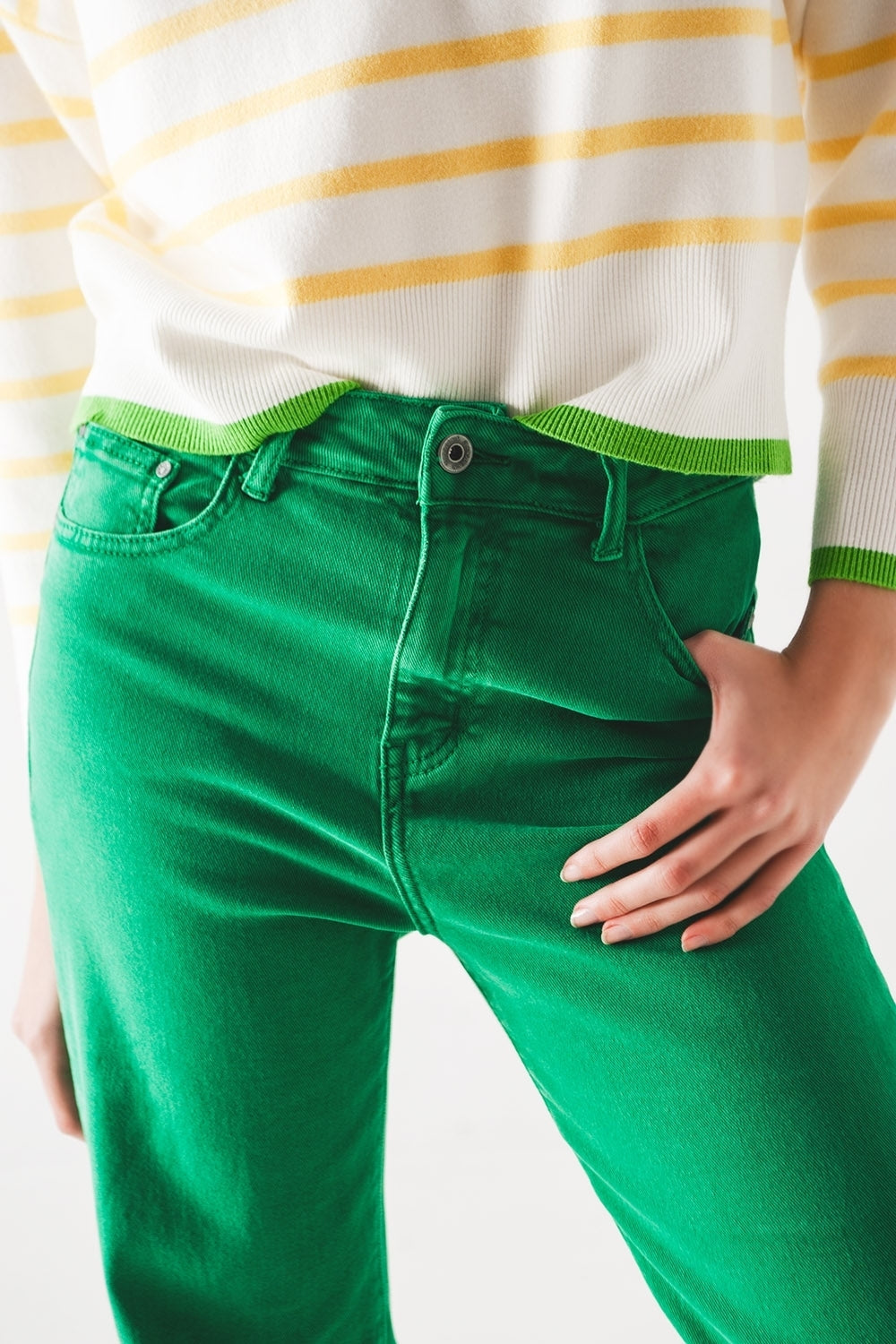 High waisted slouchy mom jeans in green Q2 Jeans BoutiqueLua