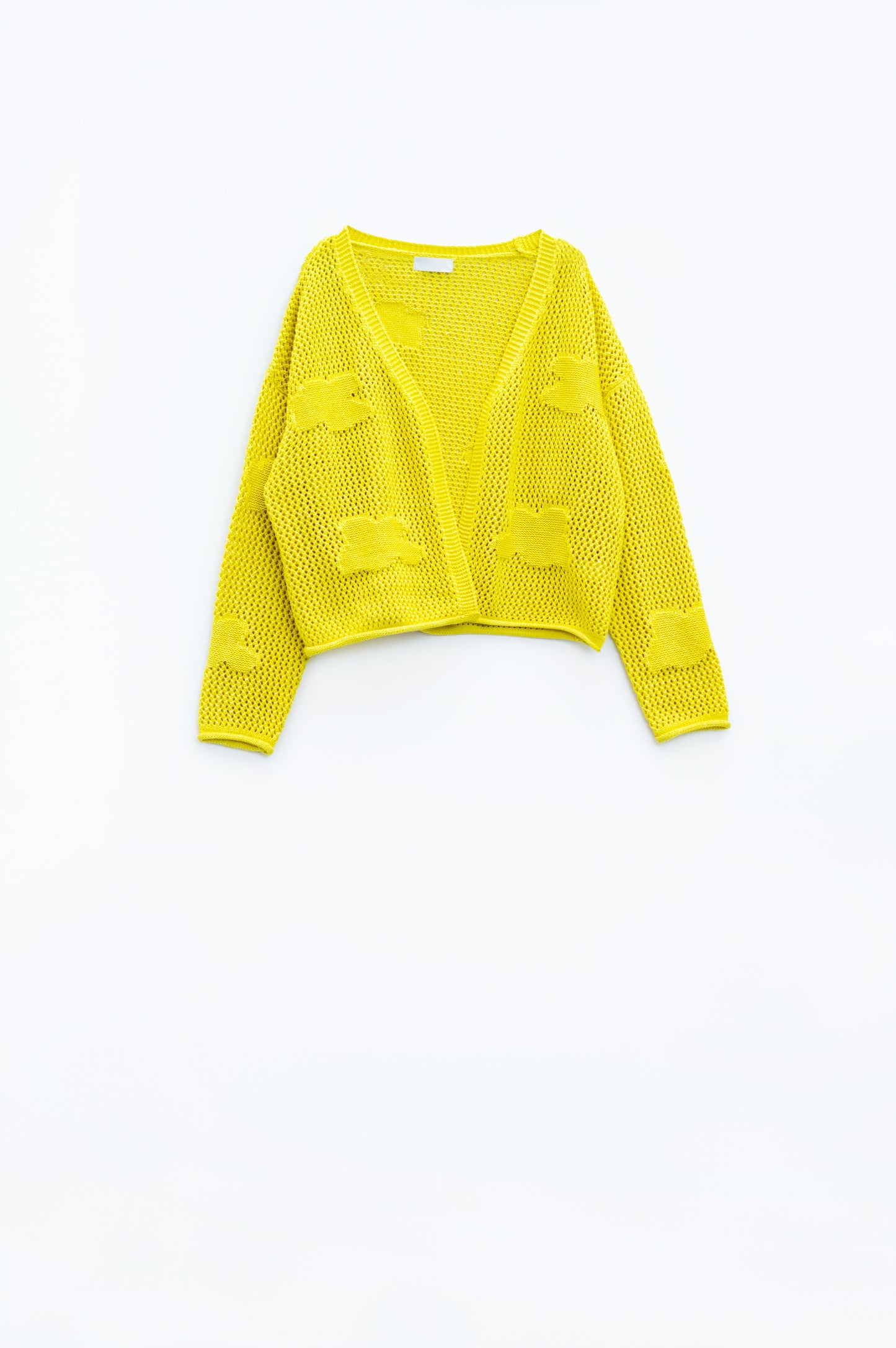 Cardigan tricoté au crochet avec nuages ​​tricotés en jaune