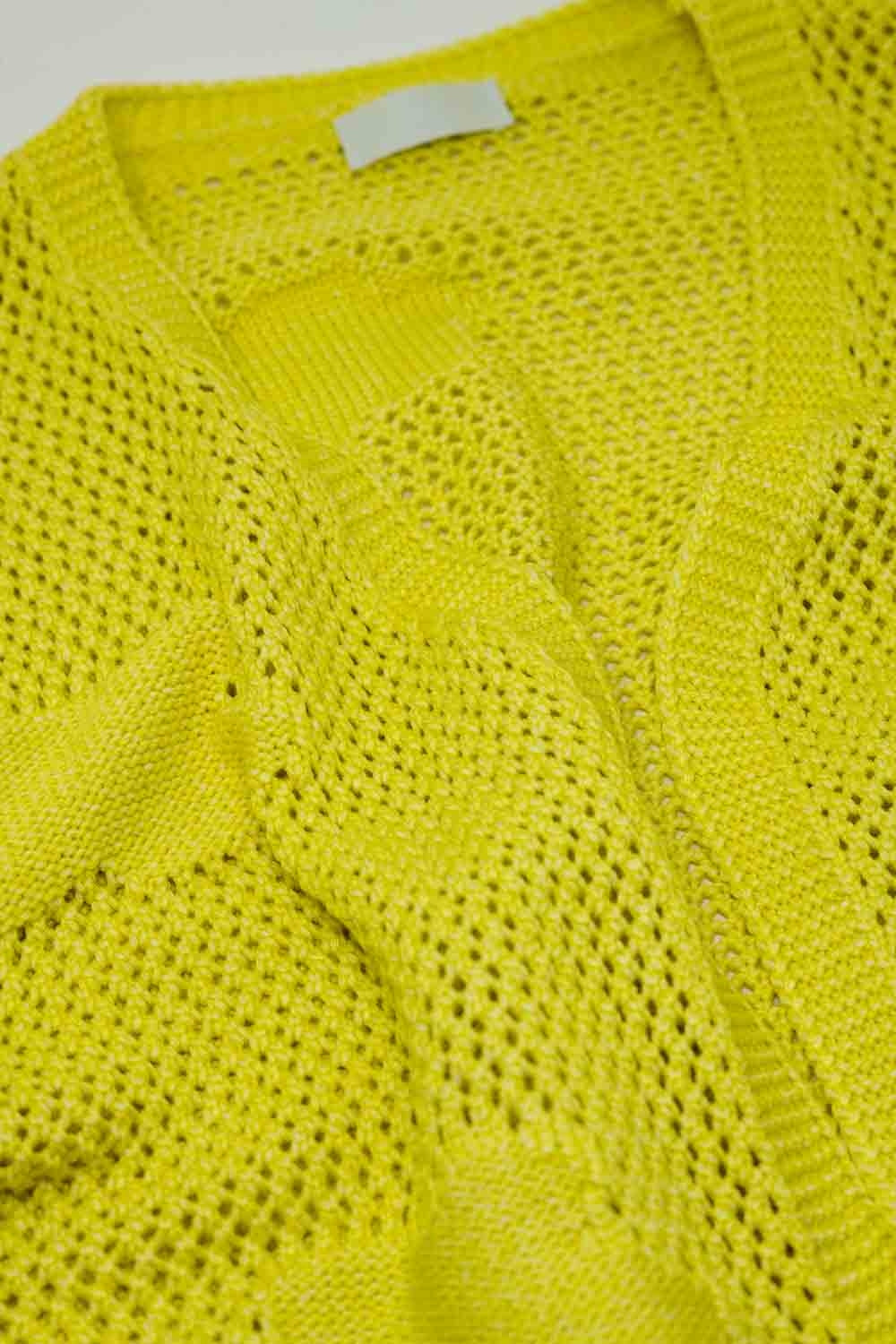 Cardigan tricoté au crochet avec nuages ​​tricotés en jaune