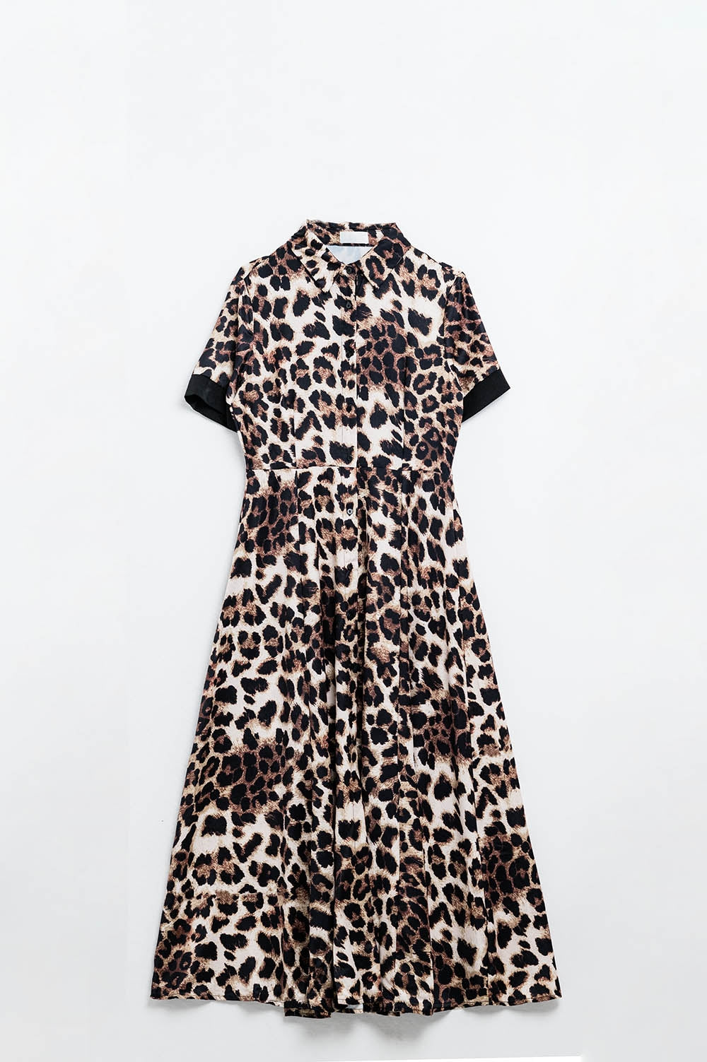 Leopard print buttoned maxi dress with satin detail Q2 Dresses BoutiqueLua