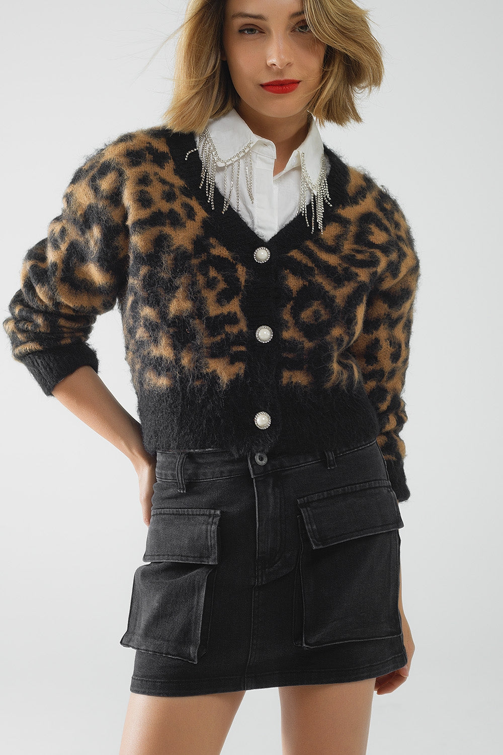 Q2 Leopard print cardigan made of knitted fabric with wool in Camel