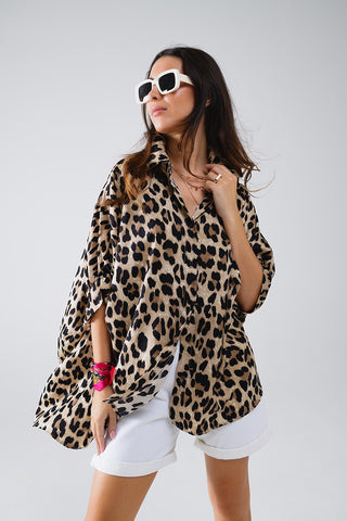 Camisa oversize com estampa de leopardo e mangas compridas 3/4