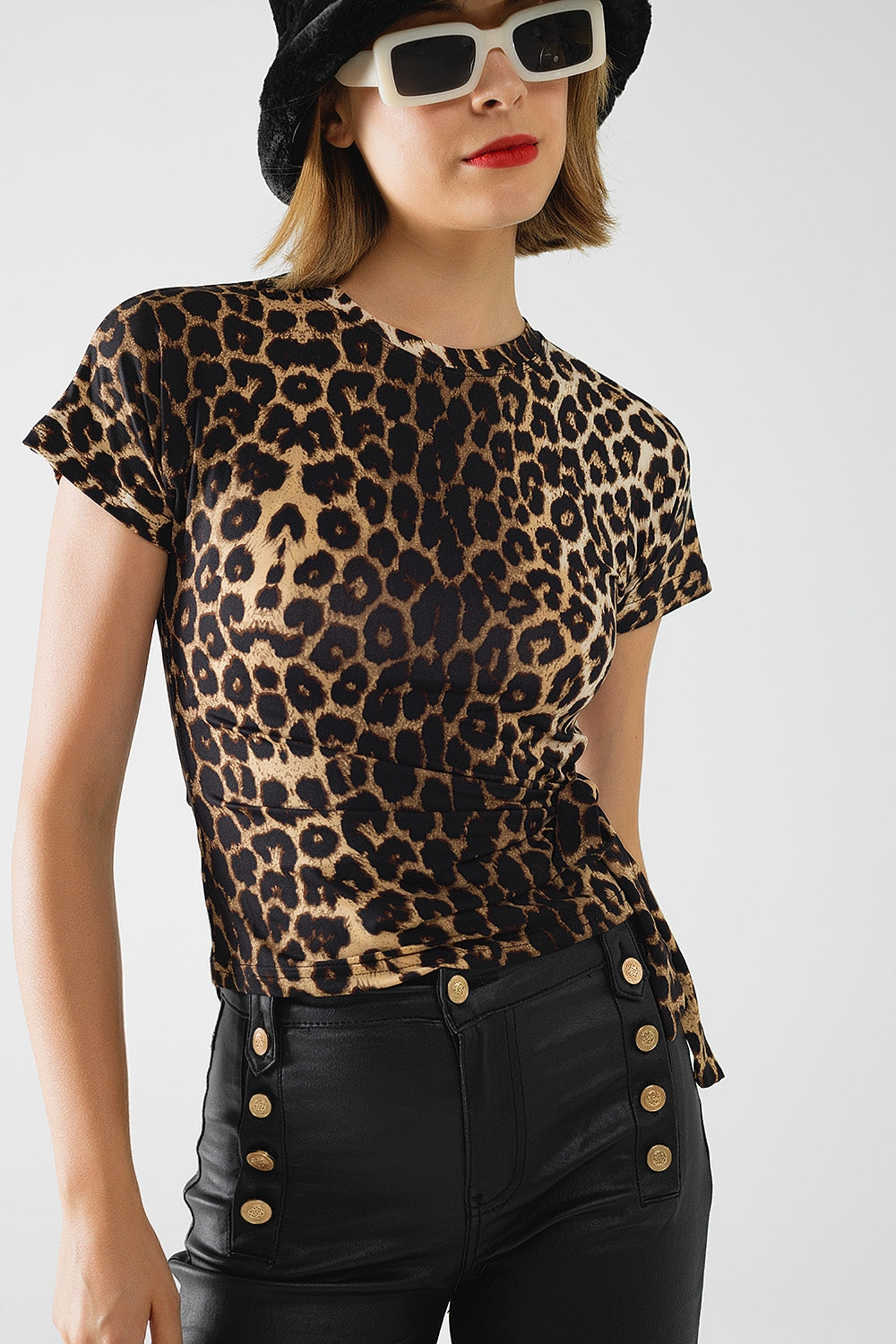 Leopard print Spandex t-shirt with bow detail Q2 Tops BoutiqueLua