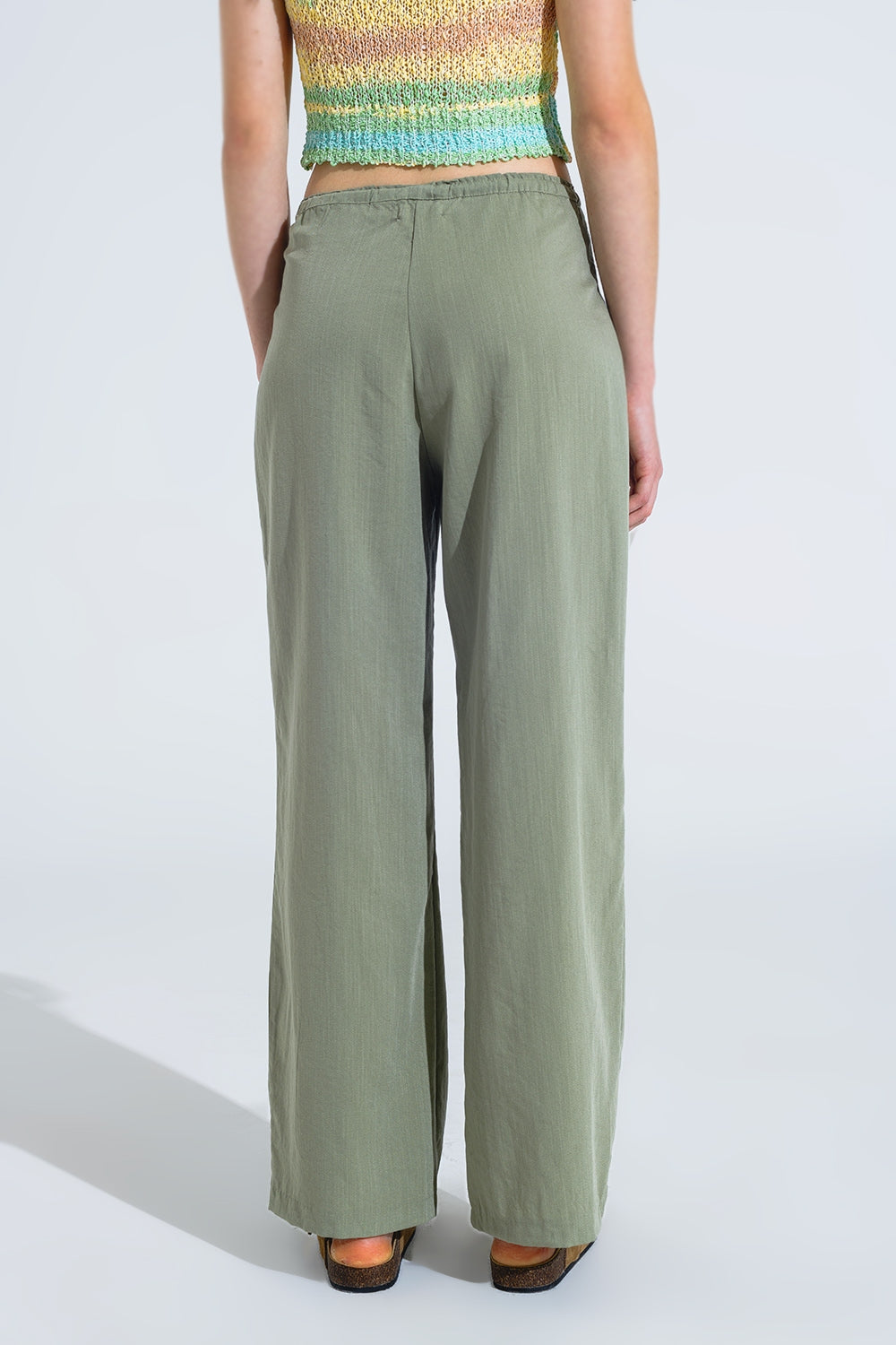 Light Green Relaxed Pants With Drawstring Closing And Side Pockets Q2 Pants BoutiqueLua