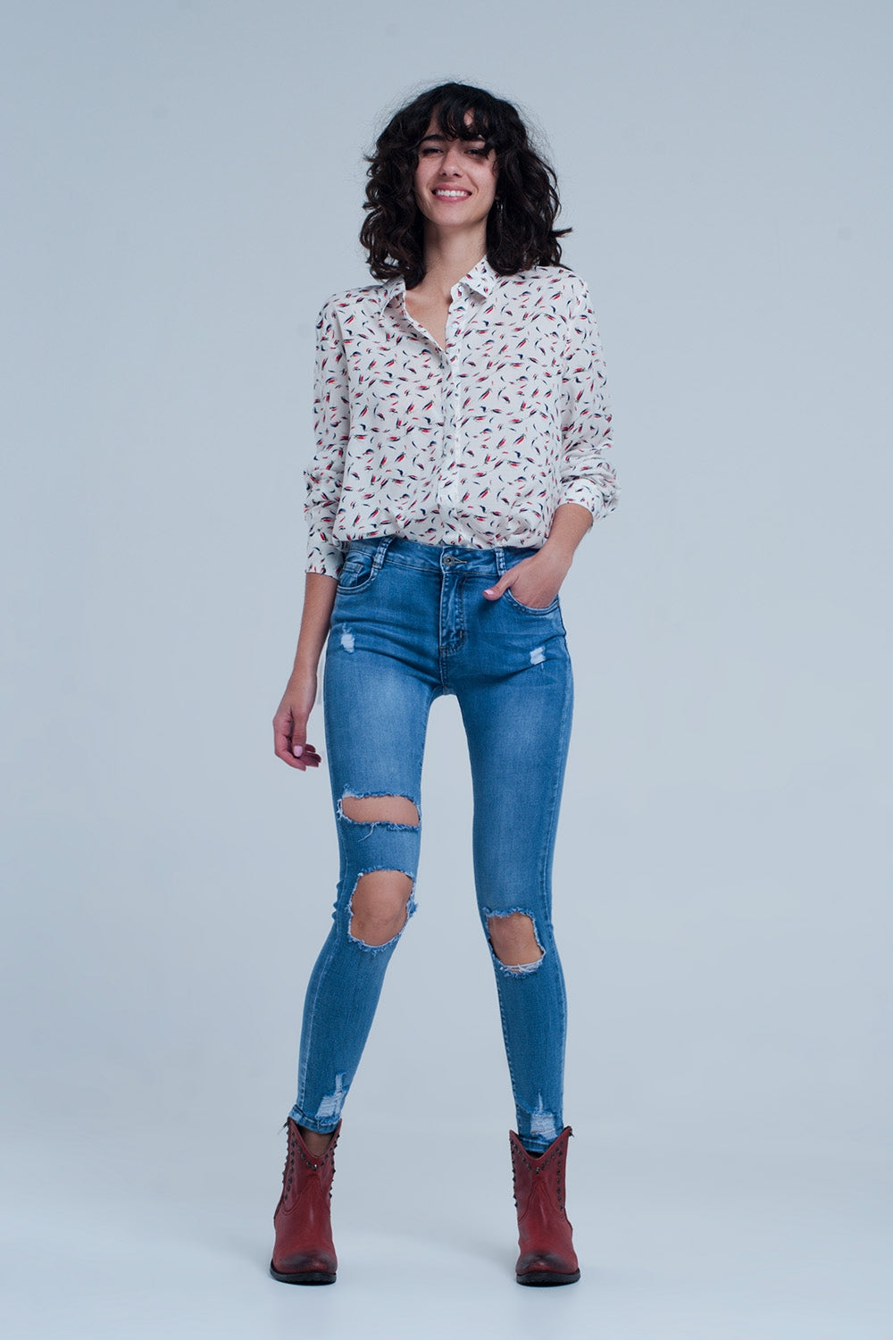 Light ripped skinny jeans in blue Q2 Jeans BoutiqueLua