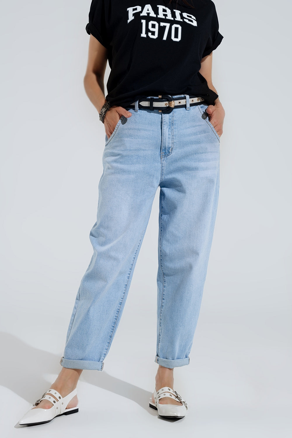 Light Was Mom Jeans Wih Side Pockets Q2 Jeans BoutiqueLua